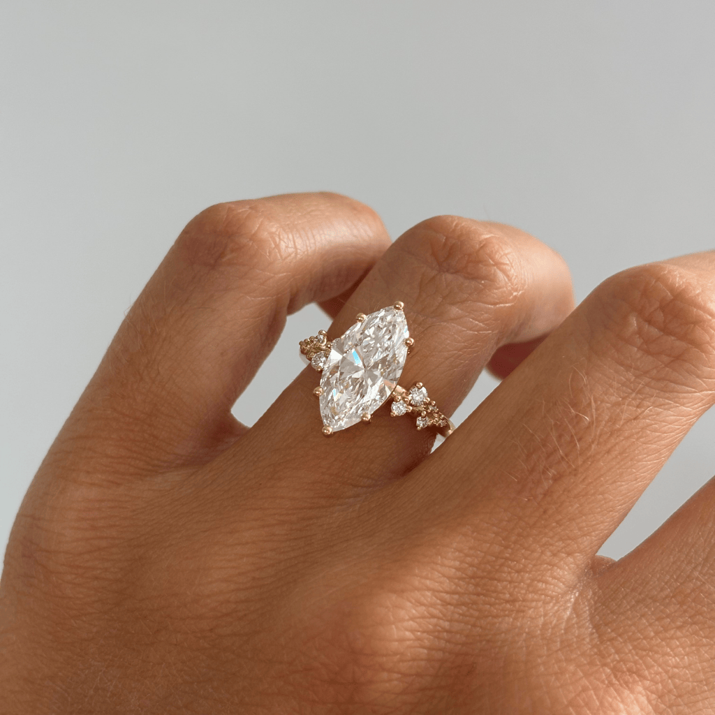 Solitaire-Oval Lab Grown Diamond Engagement Ring