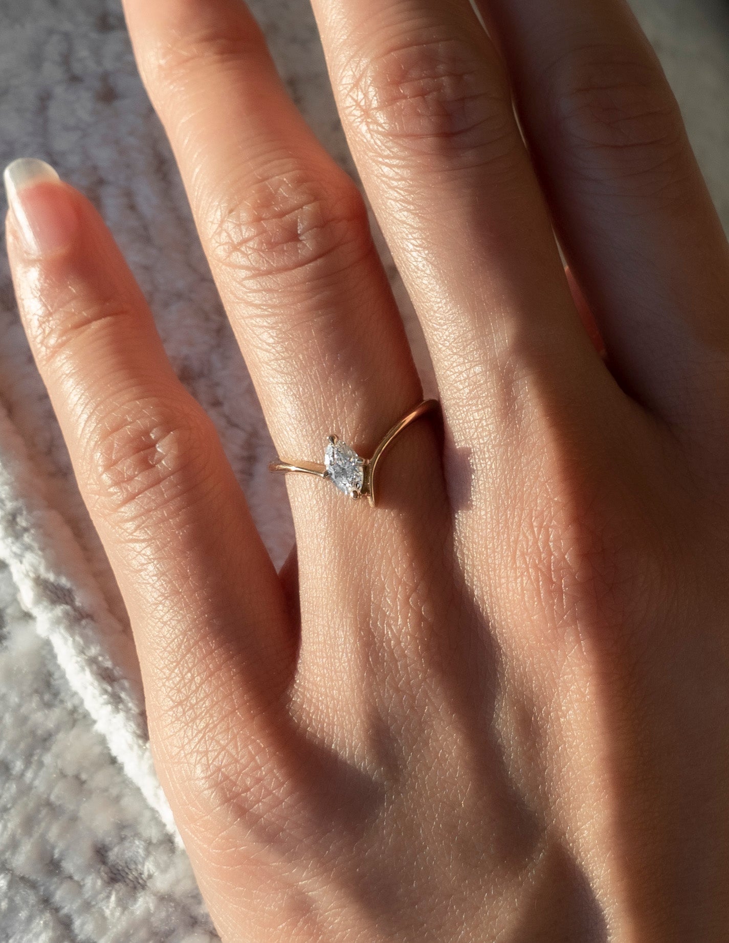 Solitaire-Oval Lab Grown Diamond Engagement Ring