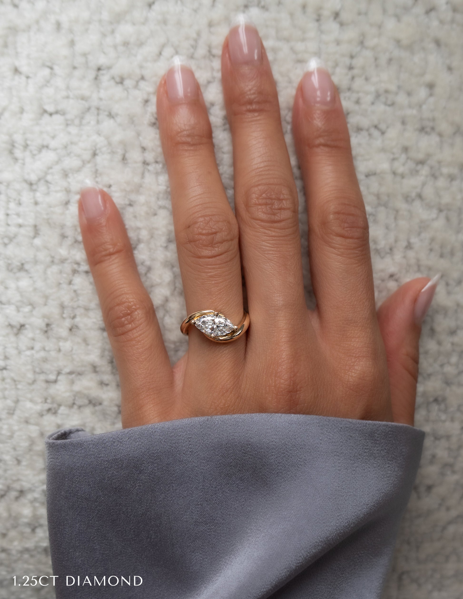 Solitaire-Oval Lab Grown Diamond Engagement Ring