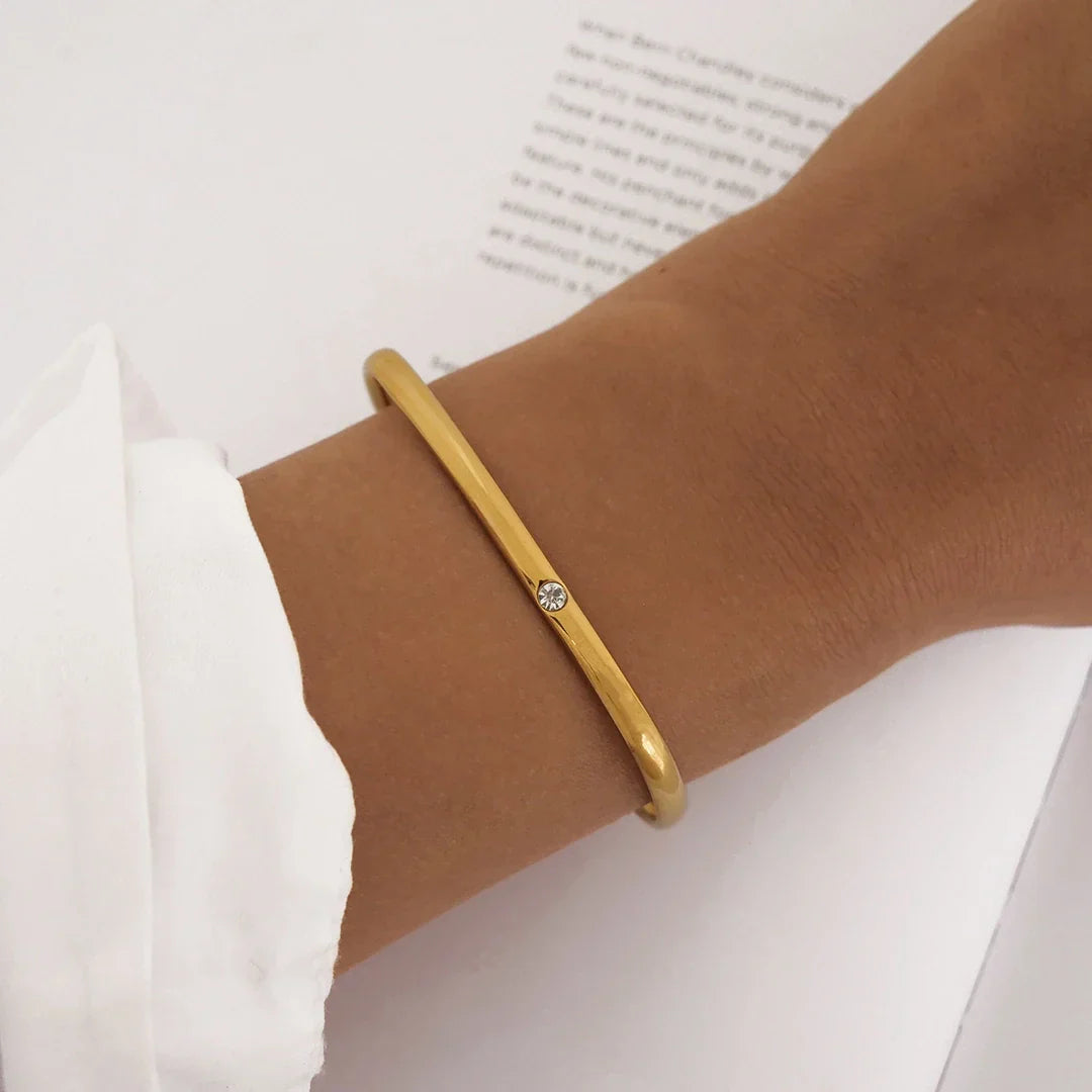 Elegant 0.03 TCW Round Lab-Grown Diamond Gold Bangle Bracelets 2