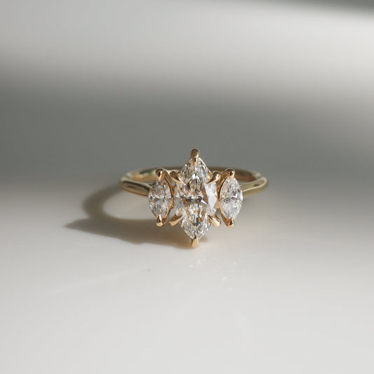 Solitaire-Oval Lab Grown Diamond Engagement Ring