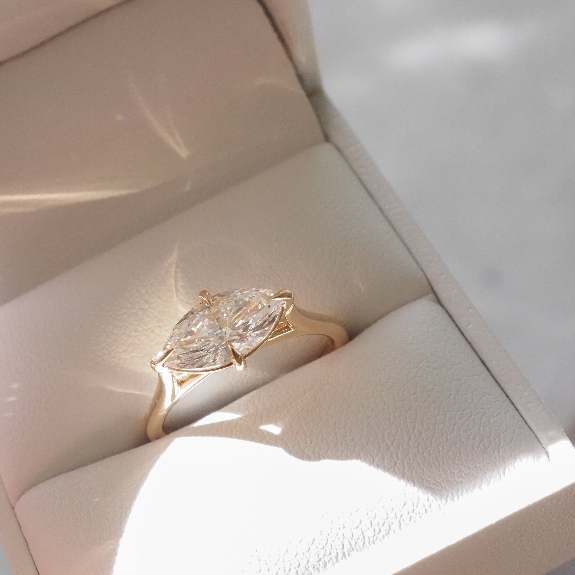 Solitaire-Oval Lab Grown Diamond Engagement Ring