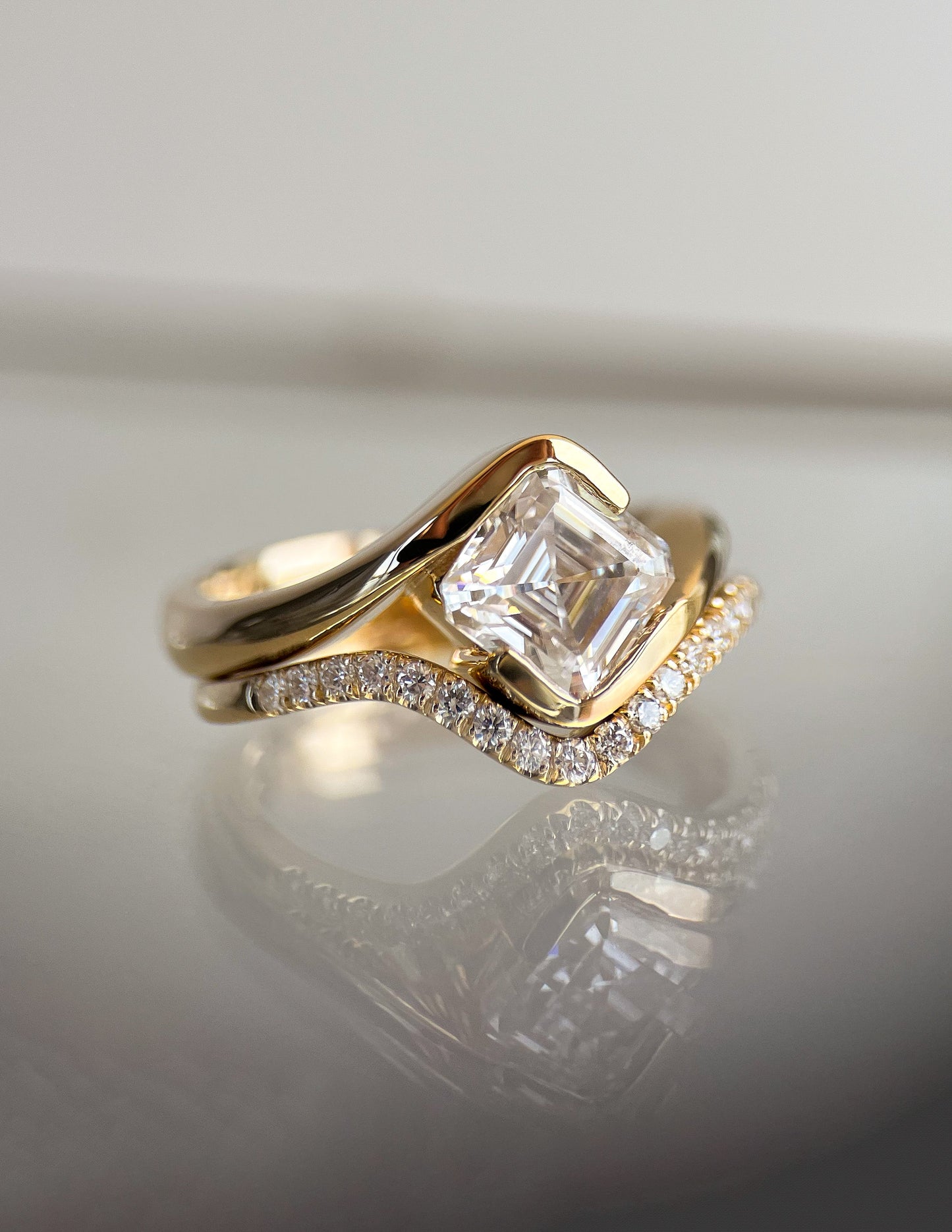 Solitaire Rapture & Pave Band- Oval Lab Grown Diamond Bridal Set