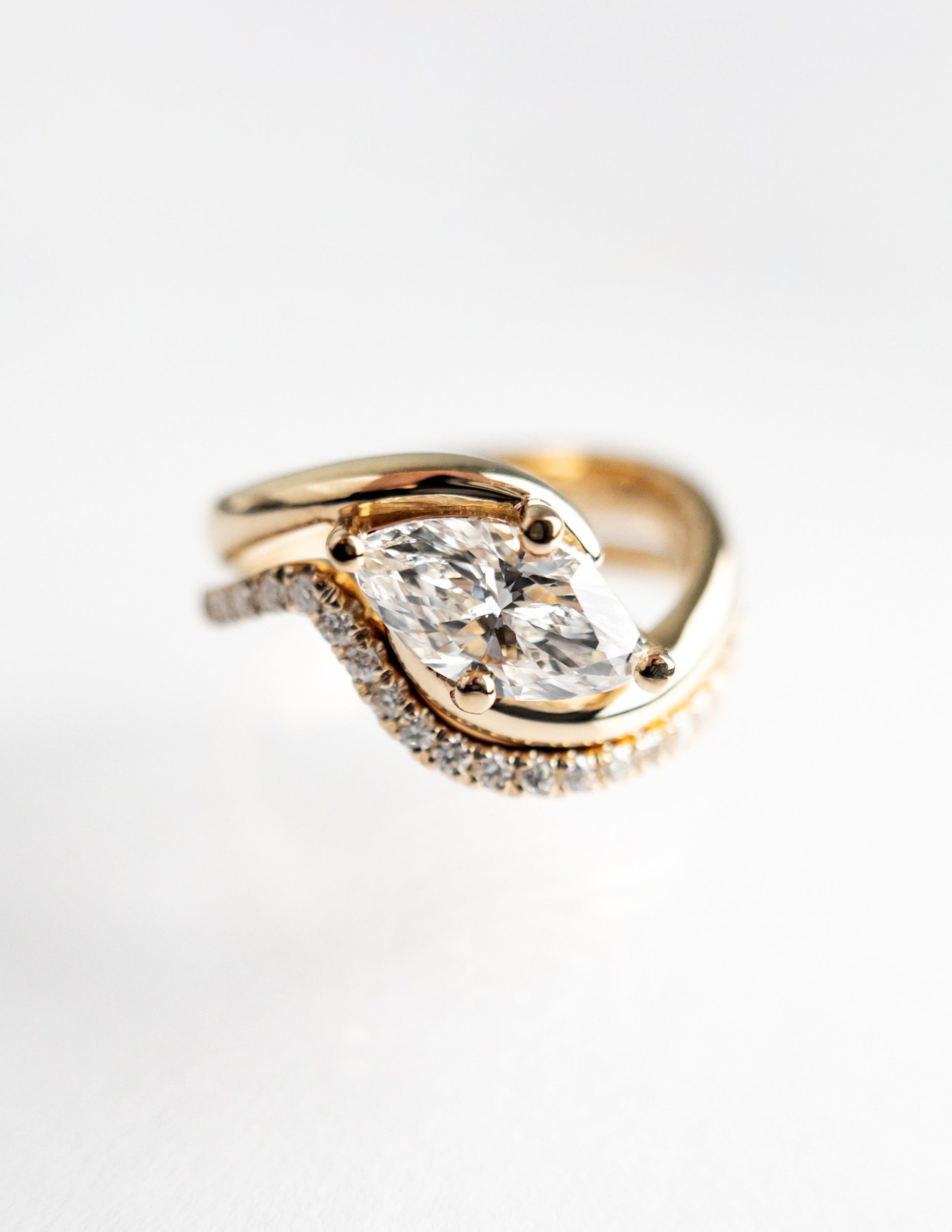 Solitaire Rapture & Pave Band- Oval Lab Grown Diamond Bridal Set