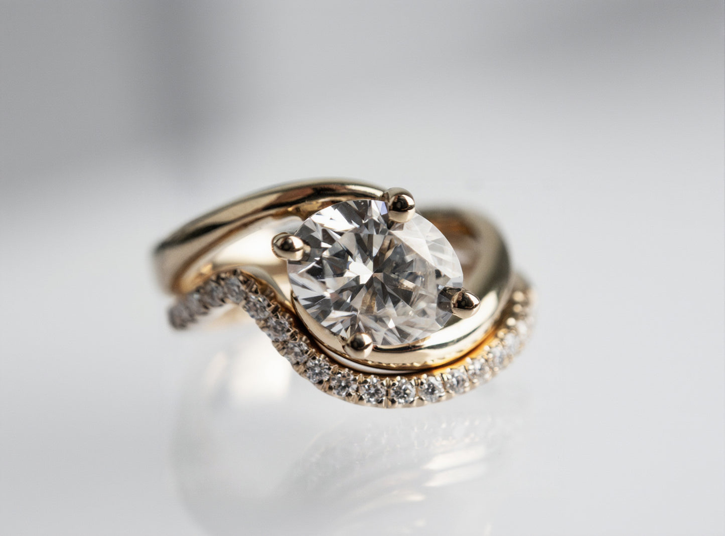 Solitaire Rapture & Pave Band- Oval Lab Grown Diamond Bridal Set