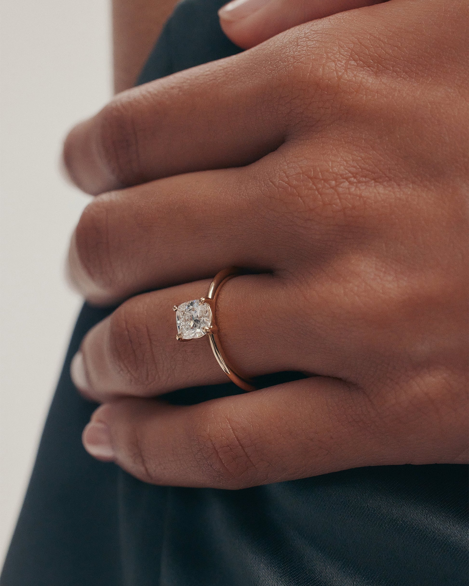 Solitaire-Oval Lab Grown Diamond Engagement Ring