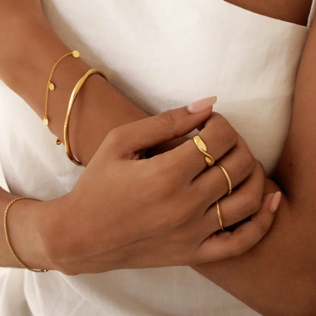 Classic Twisted Wedding Band 8
