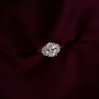 Solitaire-Oval Lab Grown Diamond Engagement Ring
