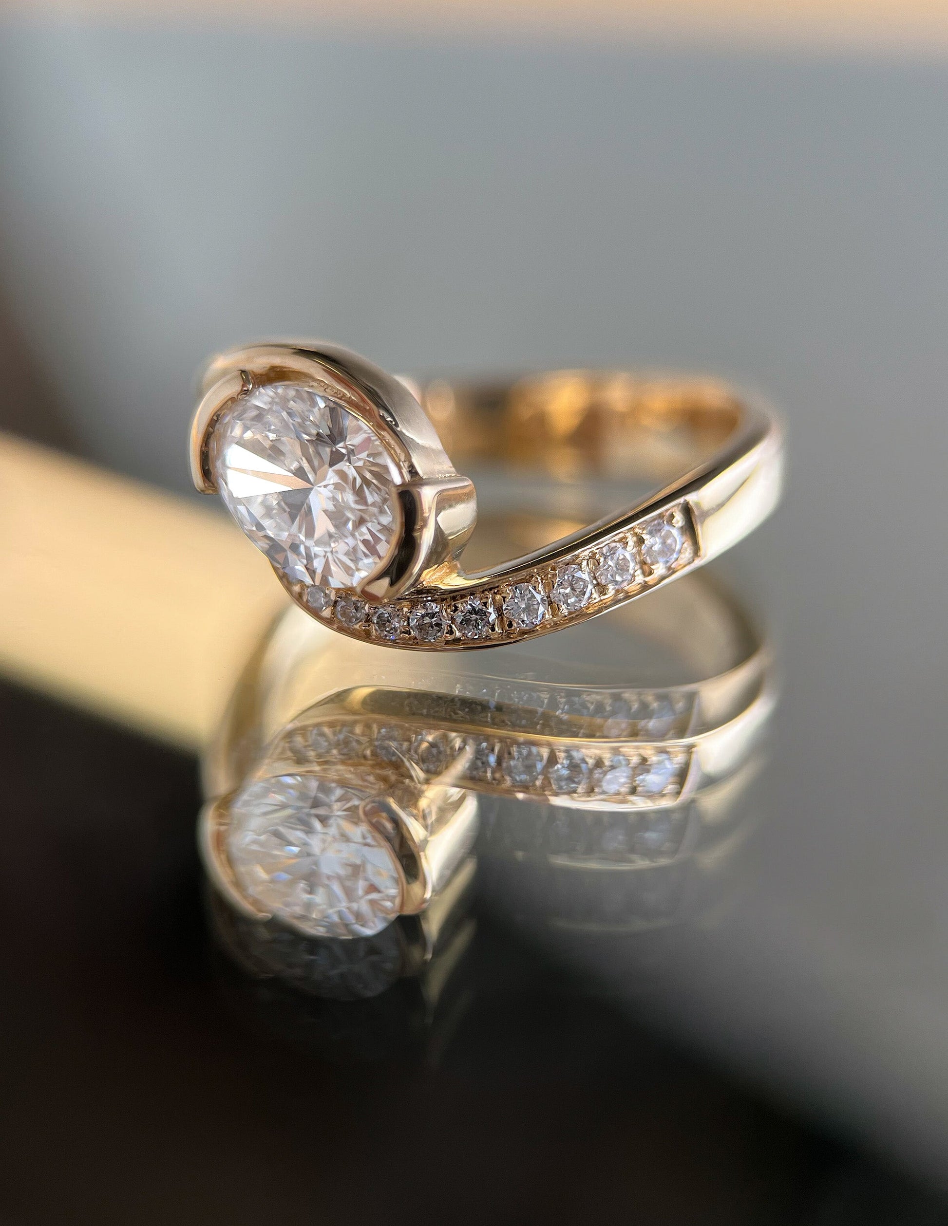 Solitaire-Oval Lab Grown Diamond Engagement Ring