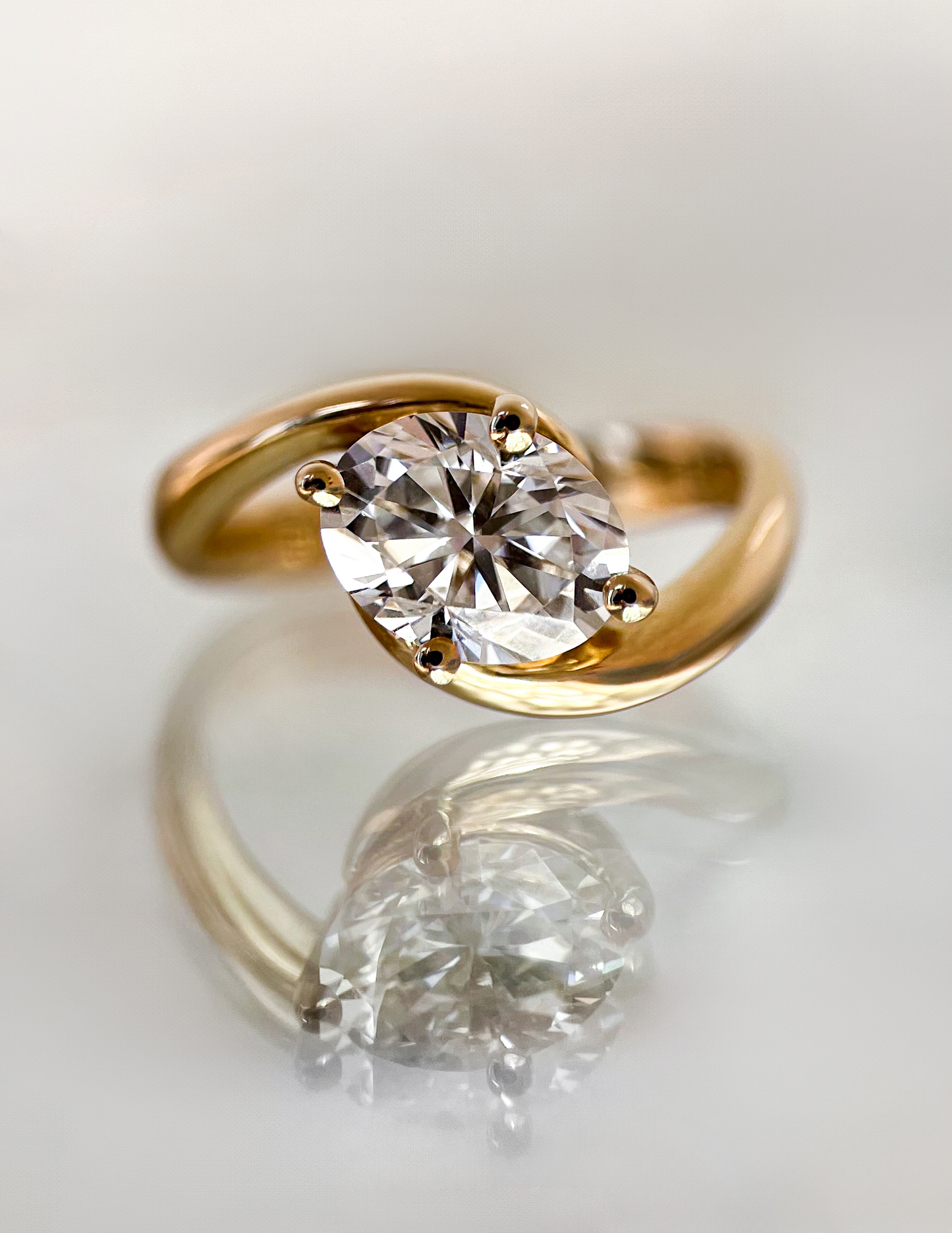 Solitaire-Oval Lab Grown Diamond Engagement Ring
