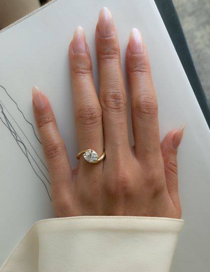 Solitaire-Oval Lab Grown Diamond Engagement Ring