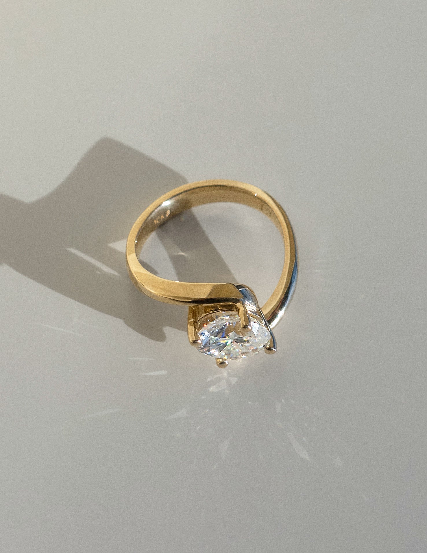 Solitaire-Oval Lab Grown Diamond Engagement Ring