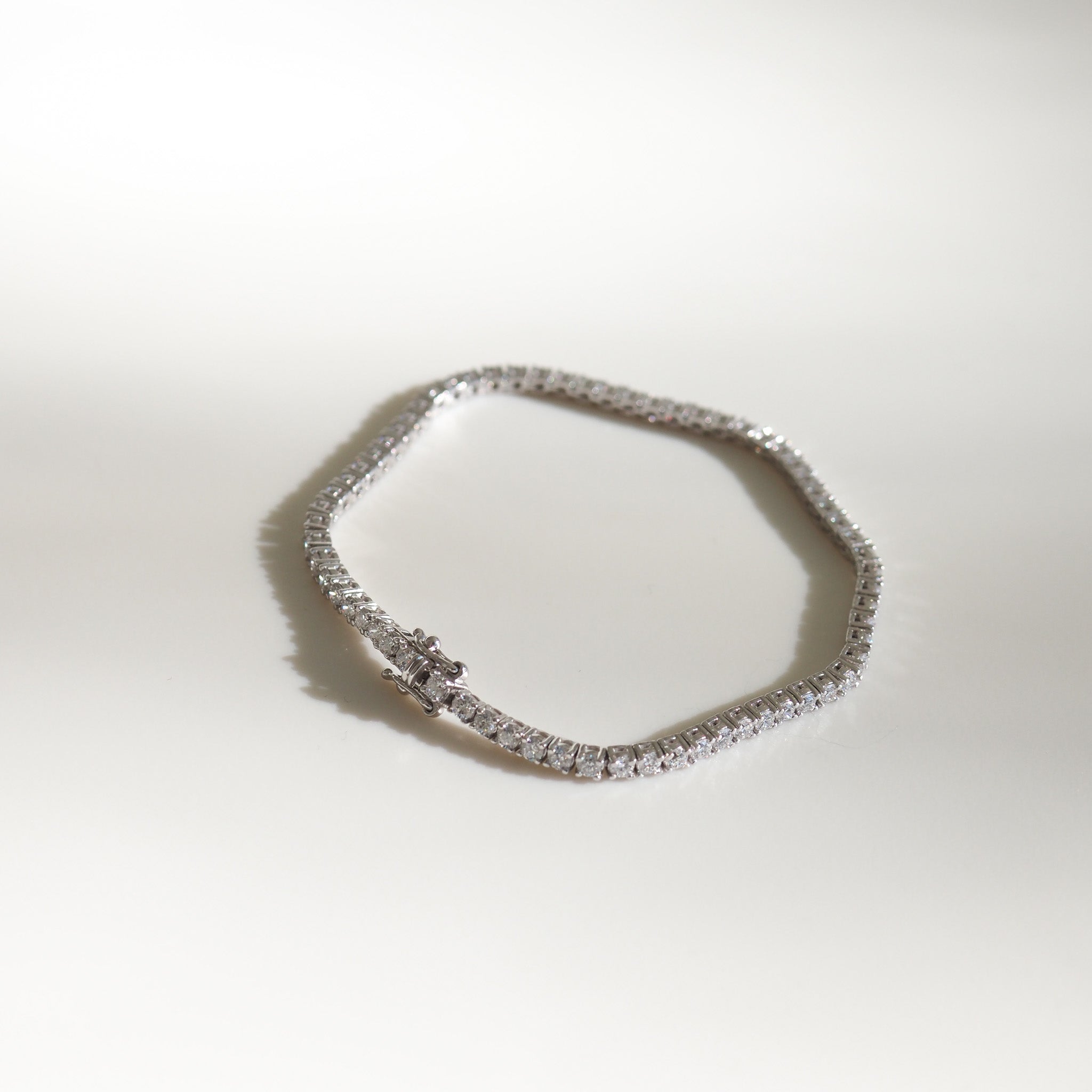 Elegant 3.0 TCW Lab-Grown Round Diamond Tennis Bracelet