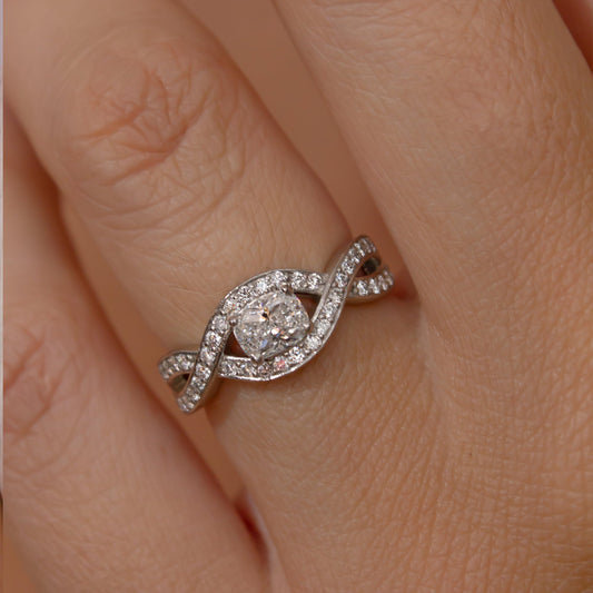 Solitaire-Oval Lab Grown Diamond Engagement Ring