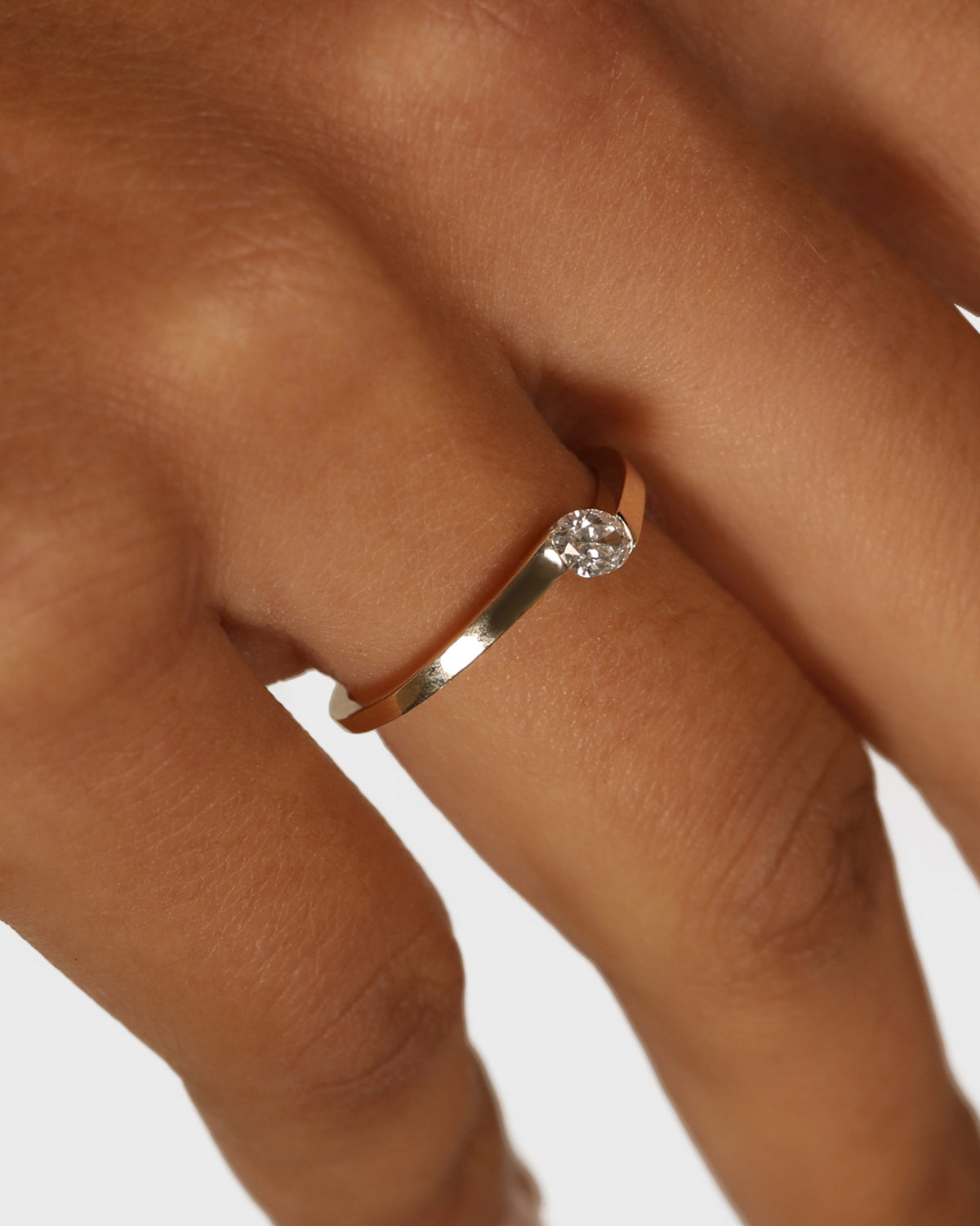 0.55 CT Oval Lab Grown Diamond Swirl Wedding Band 5