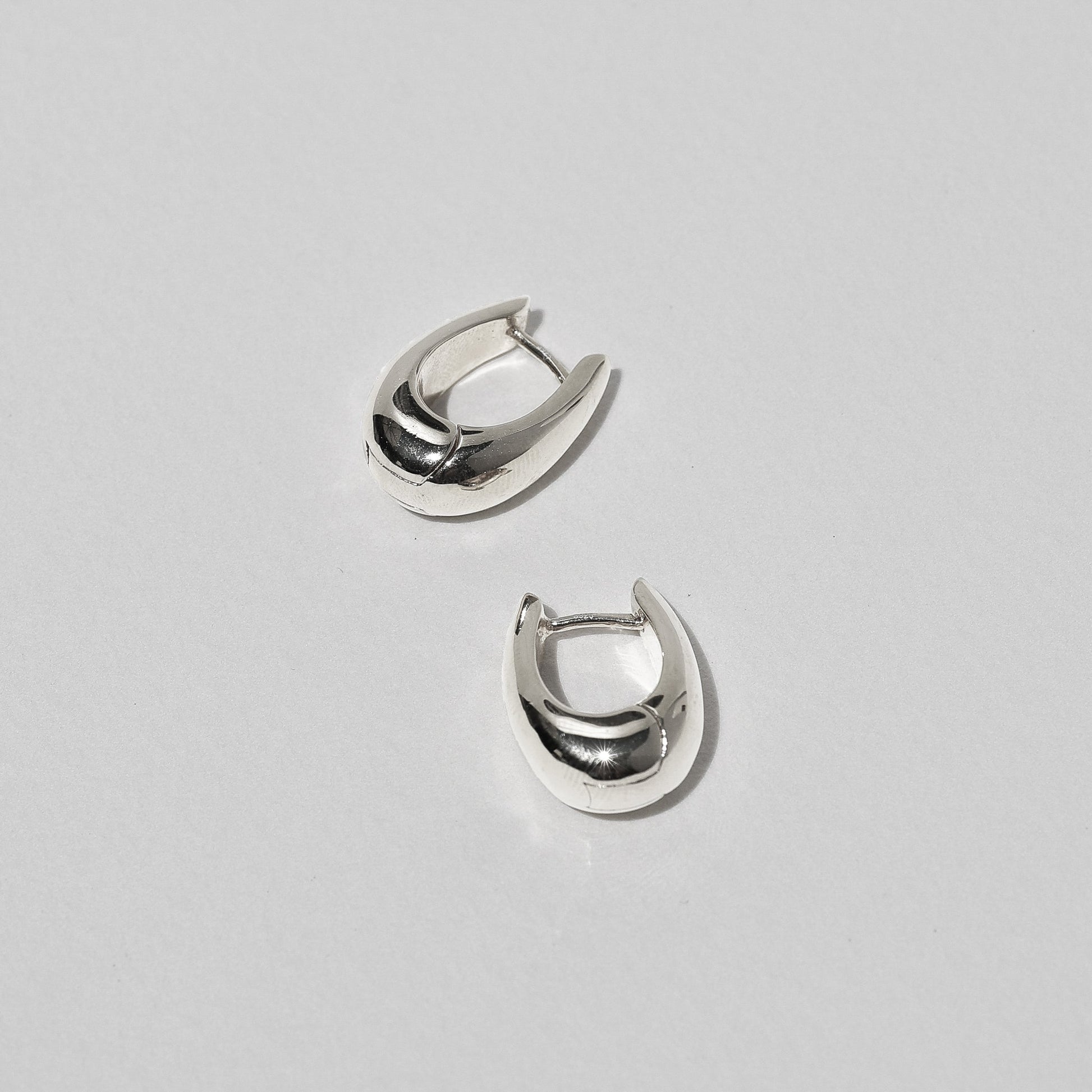 Simple Bag Hoop Earrings 3