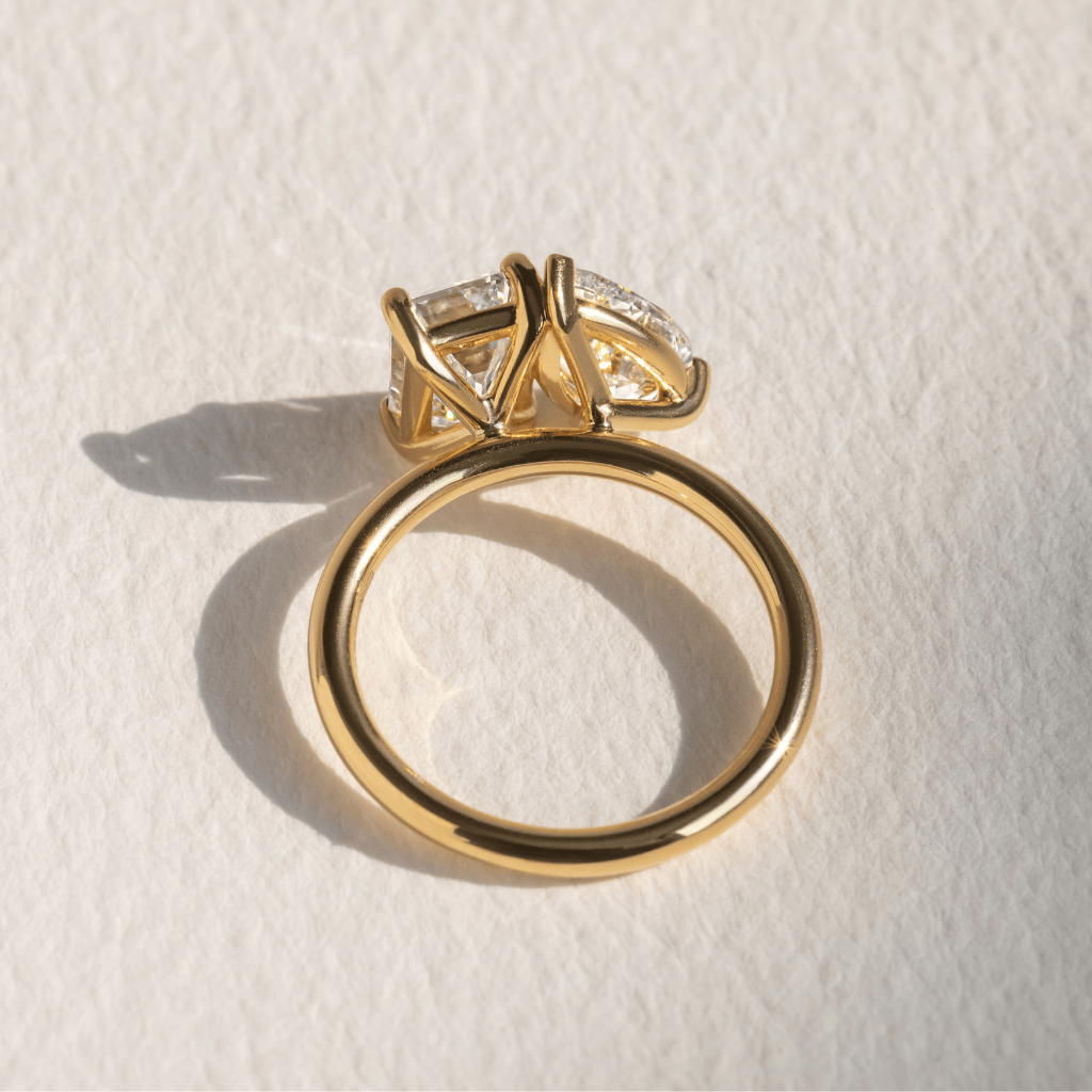 Solitaire-Oval Lab Grown Diamond Engagement Ring