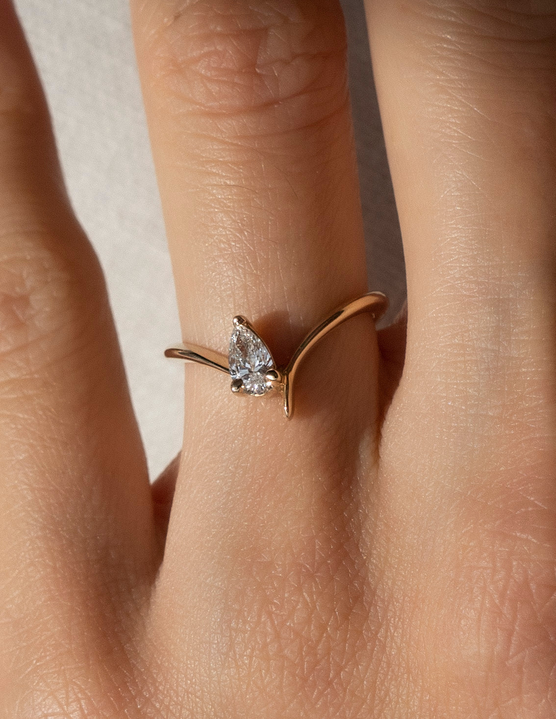 Solitaire-Oval Lab Grown Diamond Engagement Ring
