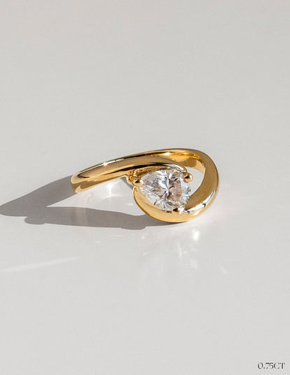 Solitaire-Oval Lab Grown Diamond Engagement Ring