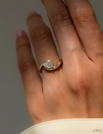 Solitaire-Oval Lab Grown Diamond Engagement Ring