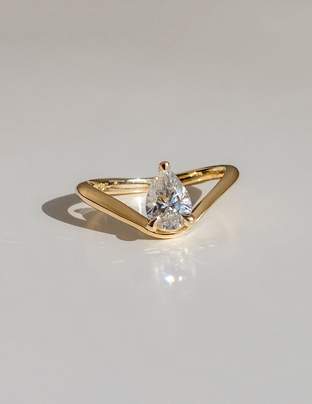 Solitaire-Oval Lab Grown Diamond Engagement Ring