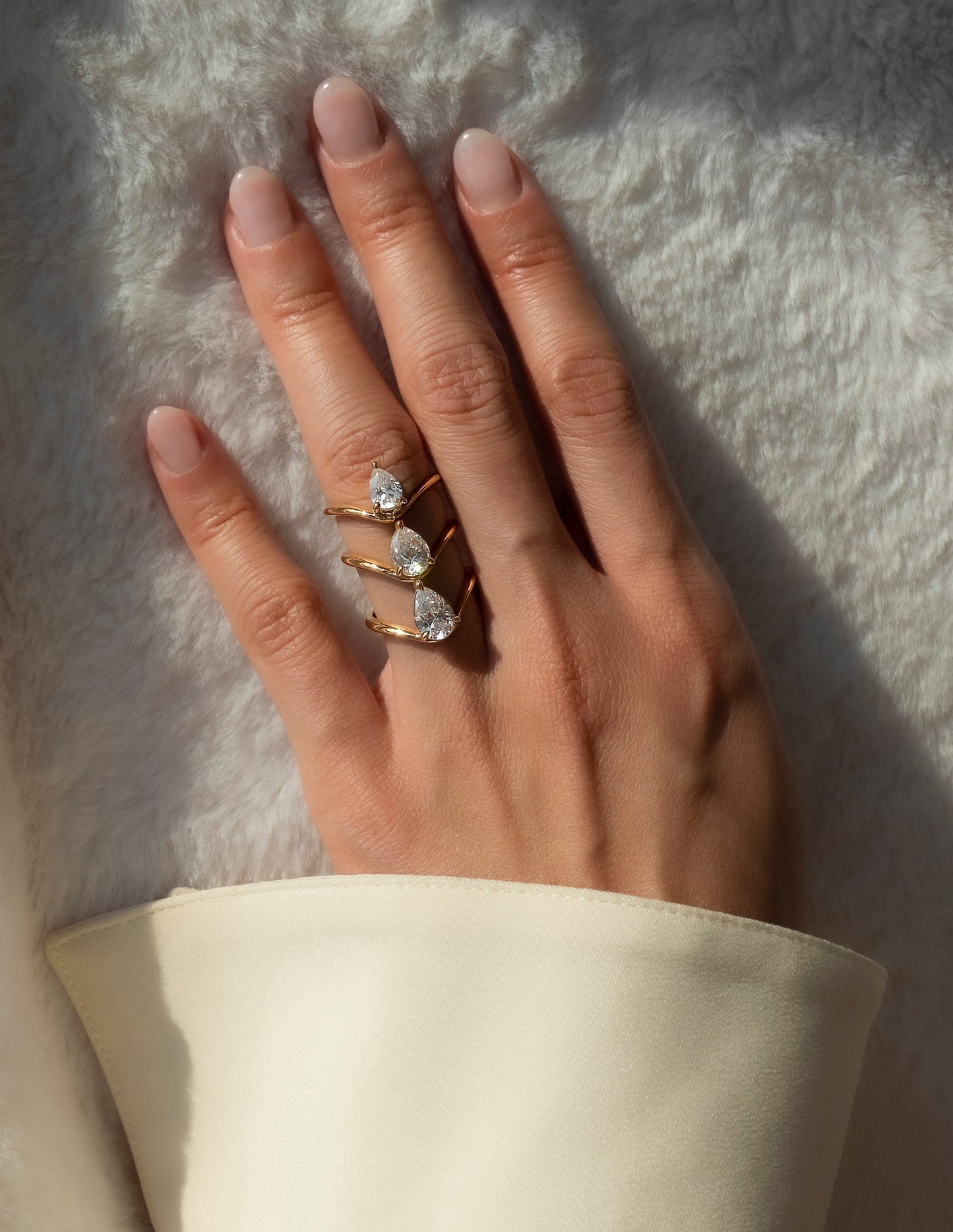 Solitaire Curved Shank-Pear Lab Grown Diamond Engagement Ring