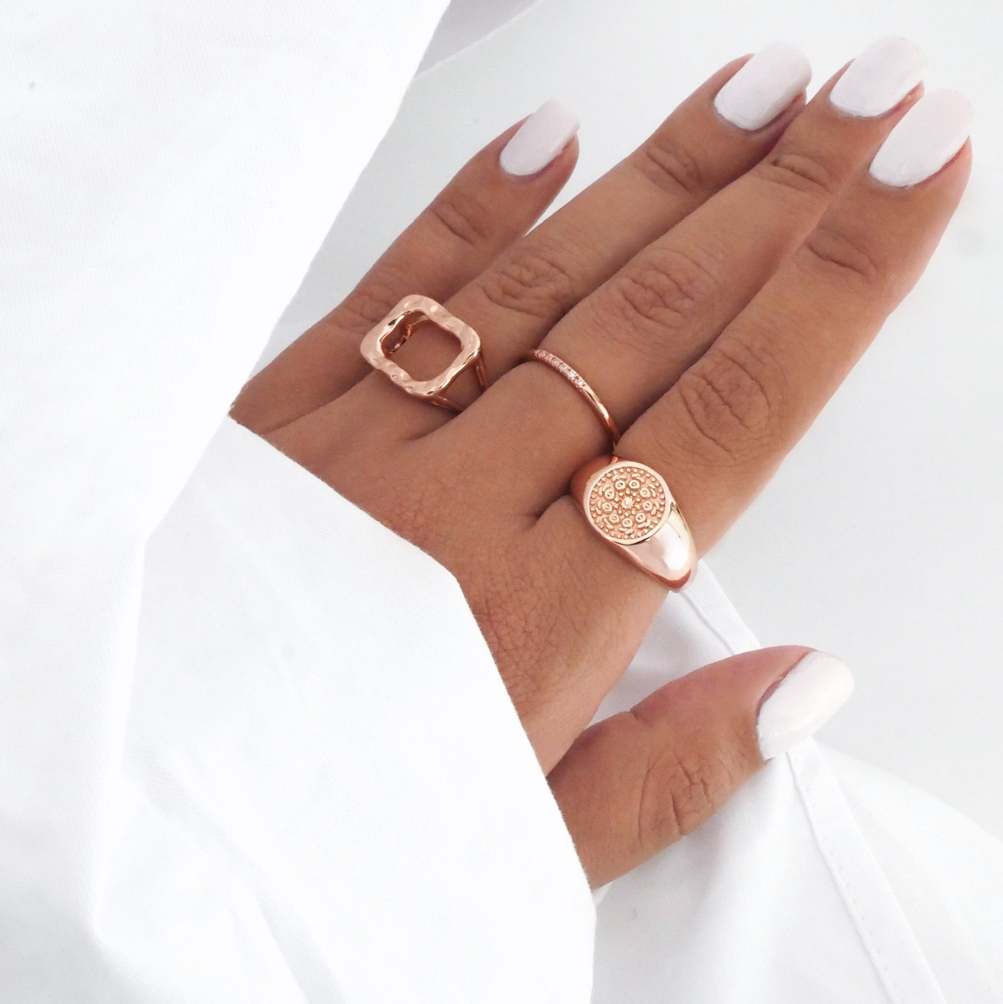 Radiant Rounds: Signet Ring