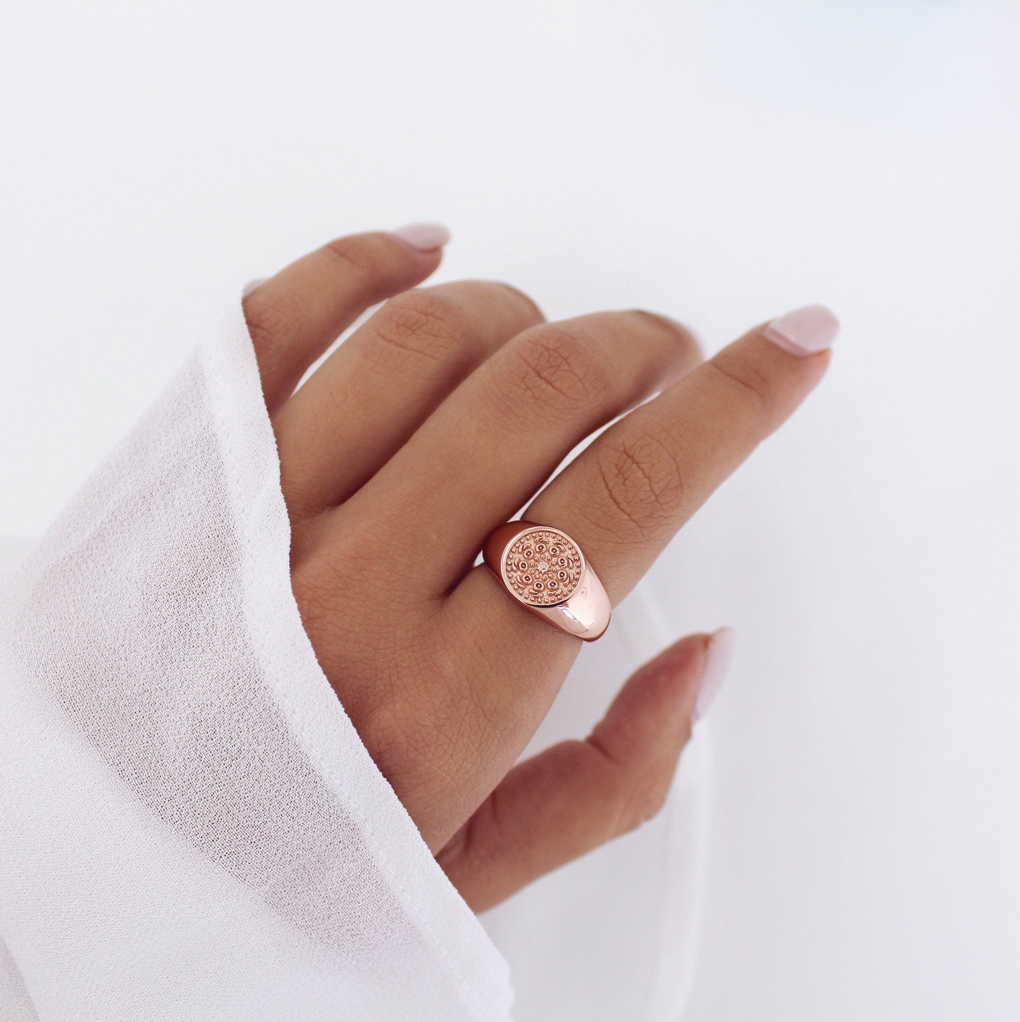 Radiant Rounds: Signet Ring