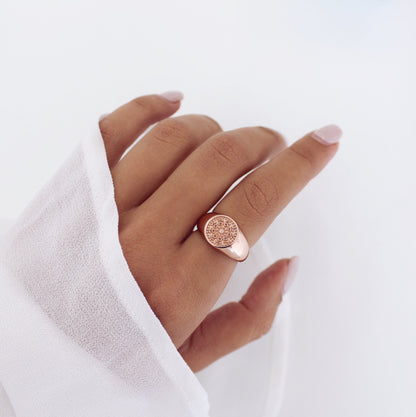 Radiant Rounds: Signet Ring 8