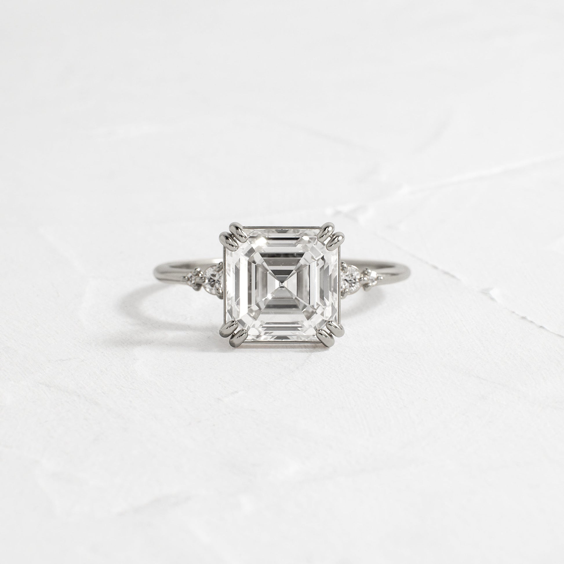 Solitaire-Oval Lab Grown Diamond Engagement Ring