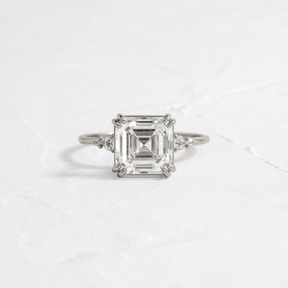 Solitaire-Oval Lab Grown Diamond Engagement Ring