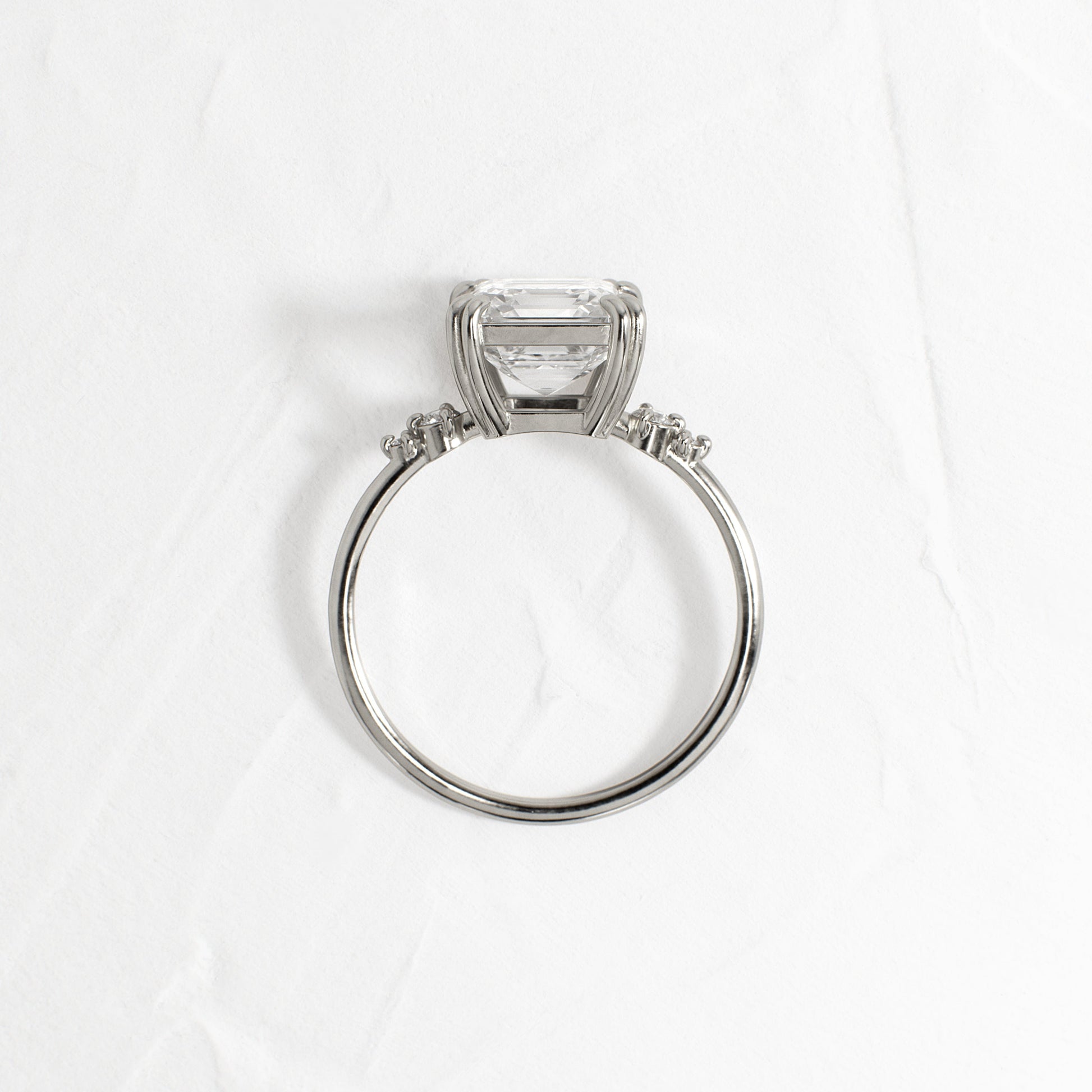 Solitaire-Oval Lab Grown Diamond Engagement Ring