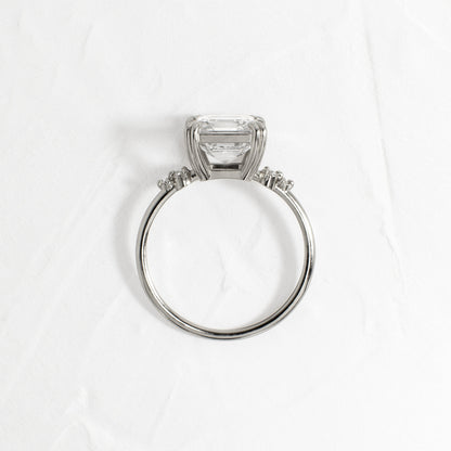 Solitaire-Oval Lab Grown Diamond Engagement Ring
