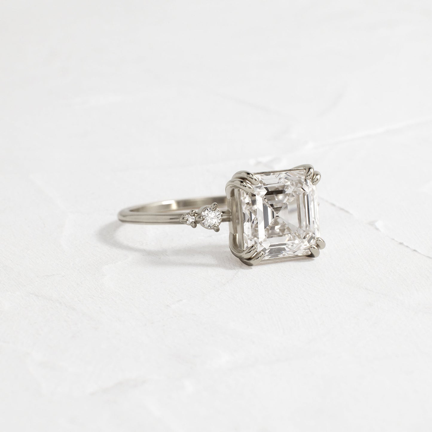 Solitaire-Oval Lab Grown Diamond Engagement Ring