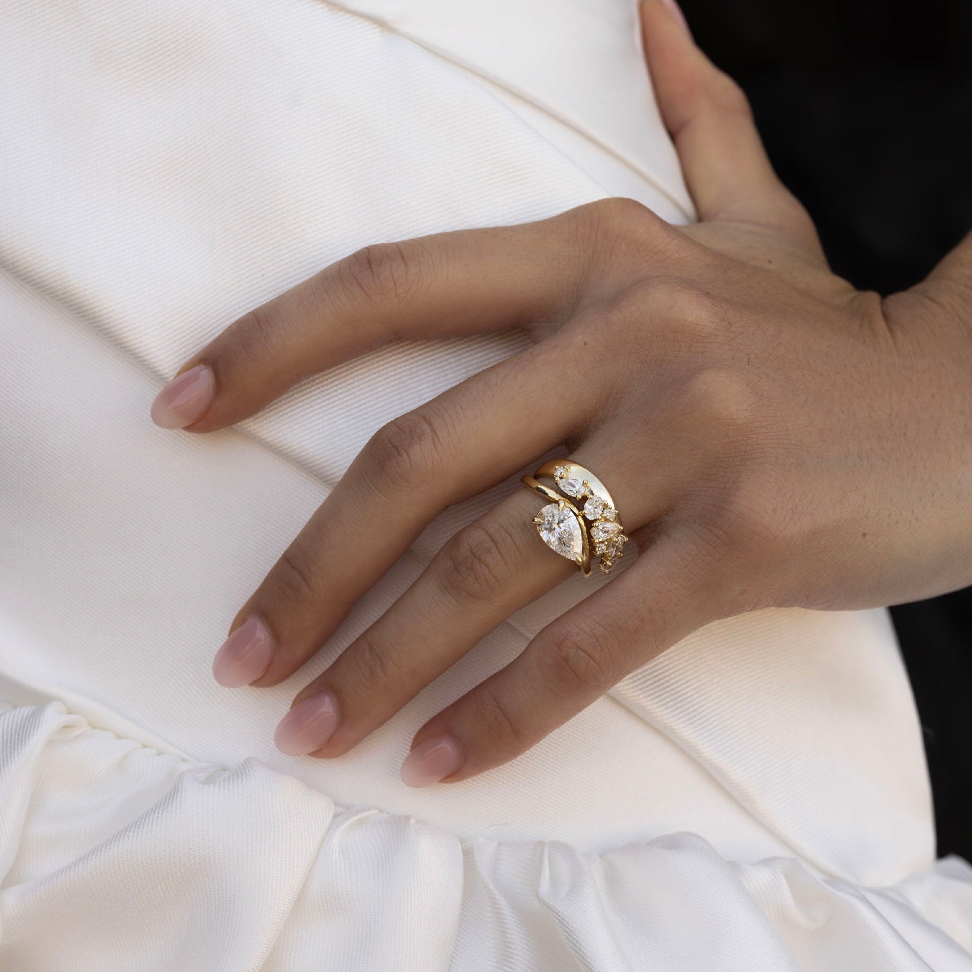 Solitaire-Oval Lab Grown Diamond Engagement Ring