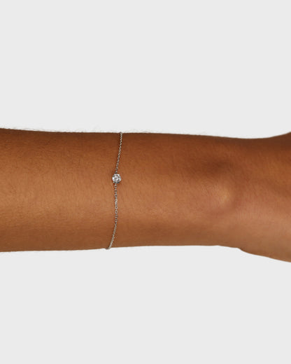 Eternal Grace: 0.3 CT Round Cut Diamond Chain Bracelet 2