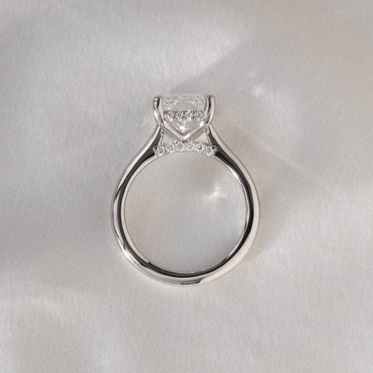Solitaire-Oval Lab Grown Diamond Engagement Ring