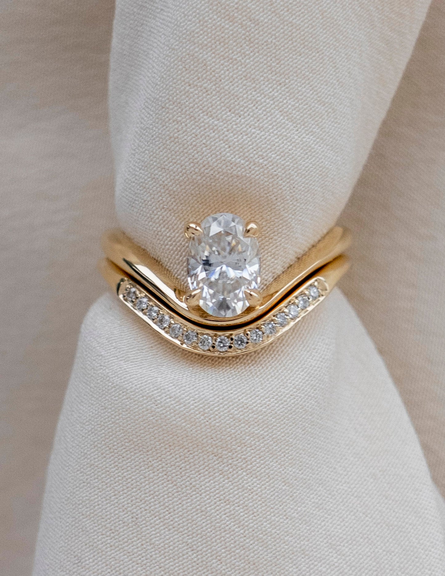 Solitaire Rapture & Pave Band- Oval Lab Grown Diamond Bridal Set