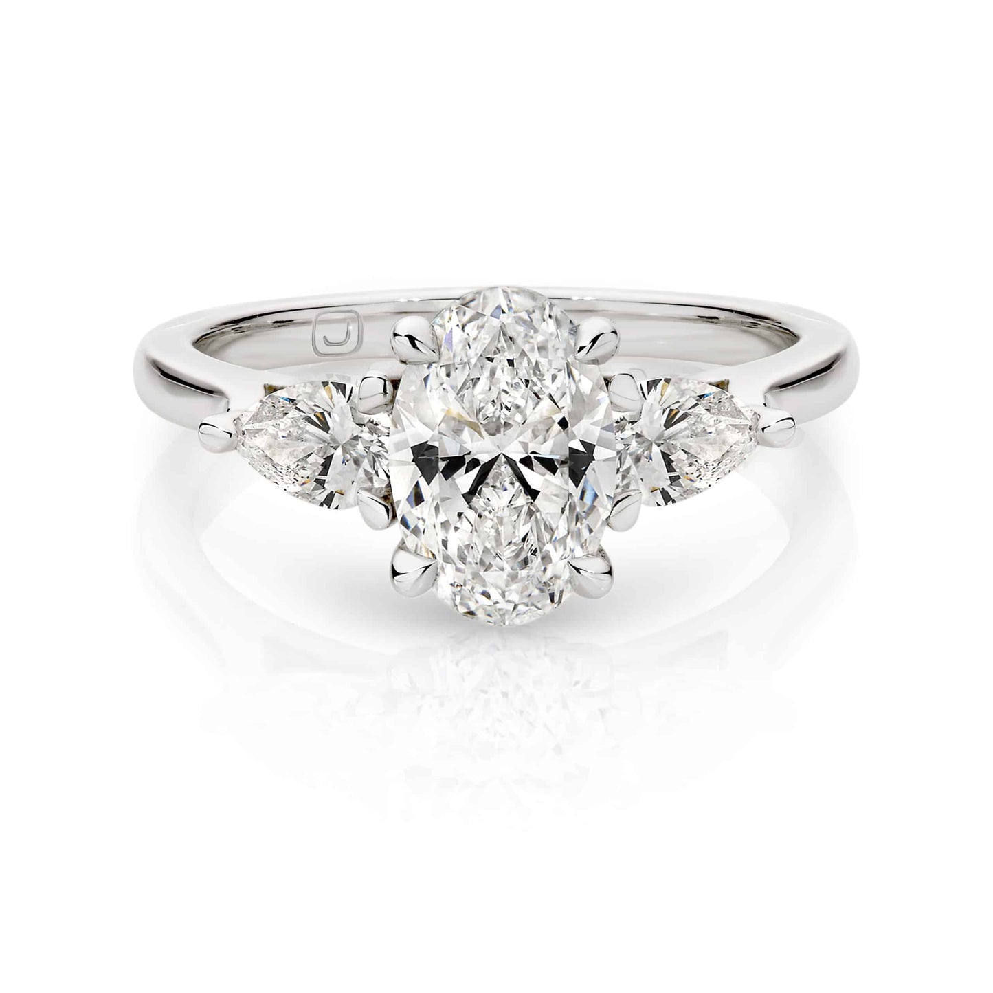 Solitaire-Oval Lab Grown Diamond Engagement Ring