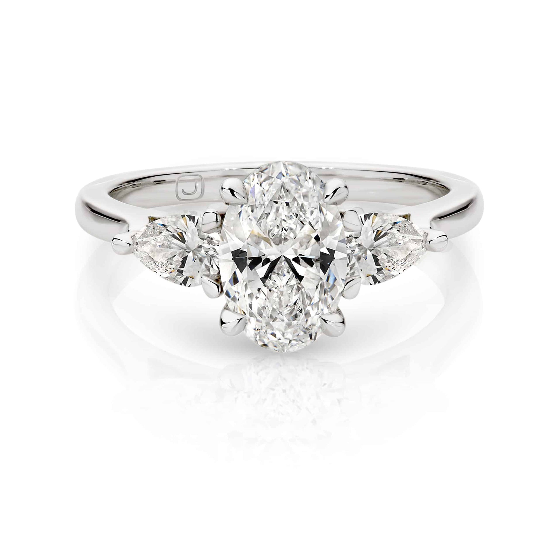 Solitaire-Oval Lab Grown Diamond Engagement Ring