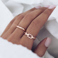 Load image into Gallery viewer, Link Chained Wedding Band
