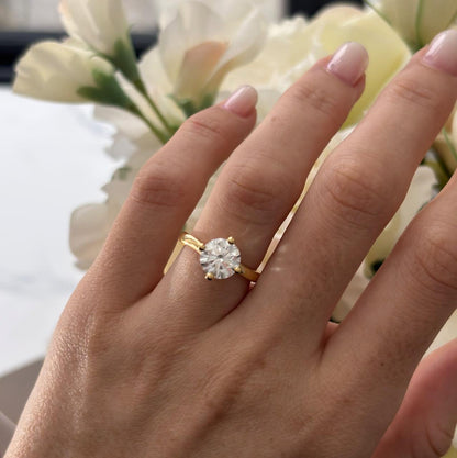 Solitaire-Oval Lab Grown Diamond Engagement Ring