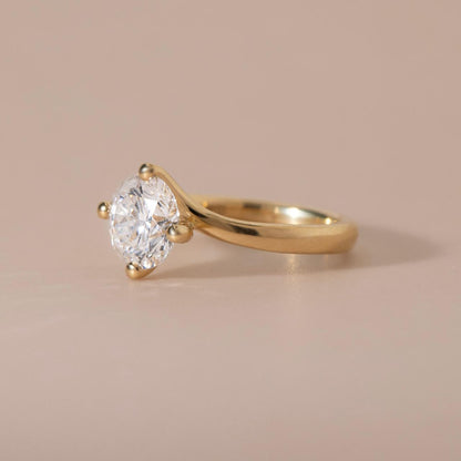 Solitaire-Oval Lab Grown Diamond Engagement Ring