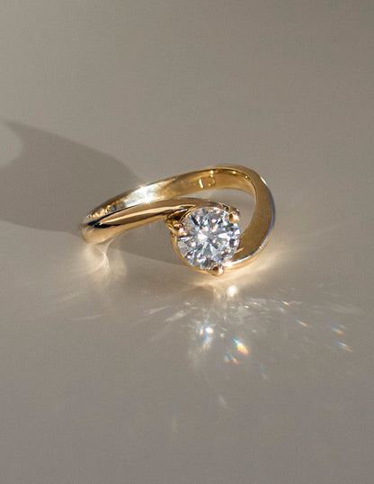 Solitaire-Oval Lab Grown Diamond Engagement Ring
