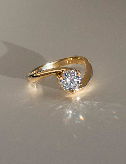 Solitaire-Oval Lab Grown Diamond Engagement Ring