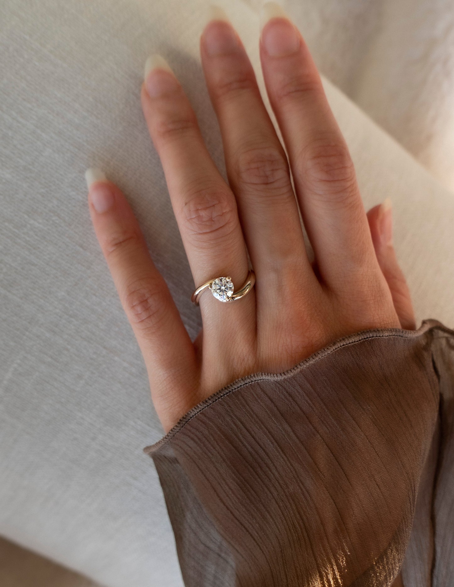 Solitaire-Oval Lab Grown Diamond Engagement Ring