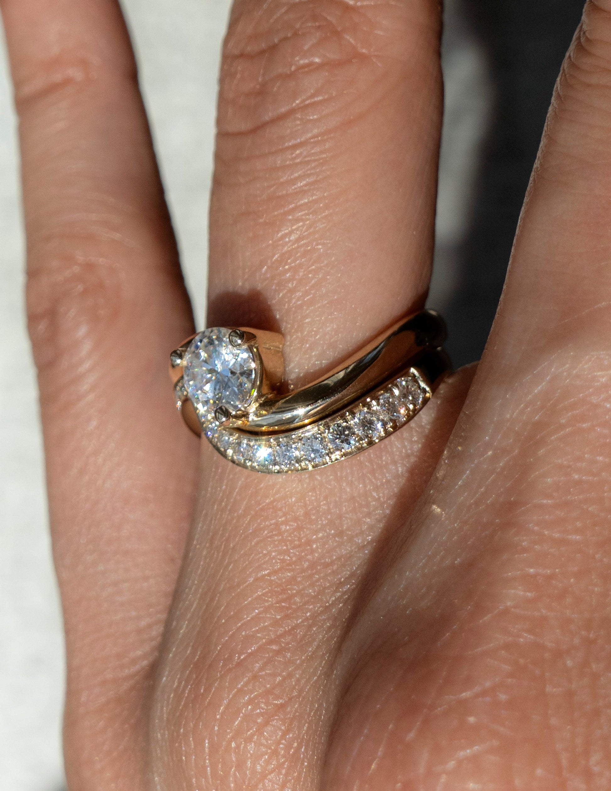 Solitaire Rapture & Pave Band- Oval Lab Grown Diamond Bridal Set