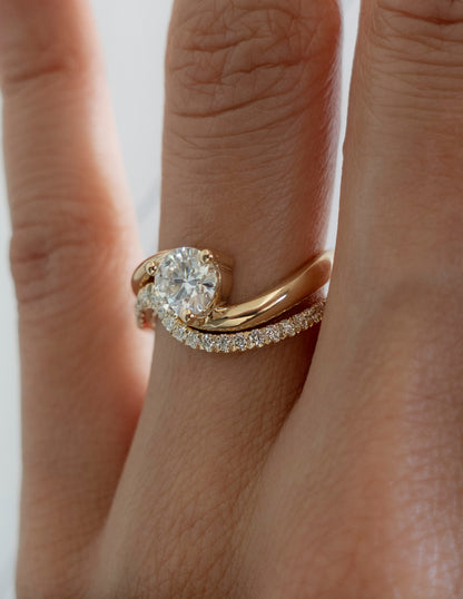 Solitaire Rapture & Pave Band- Oval Lab Grown Diamond Bridal Set