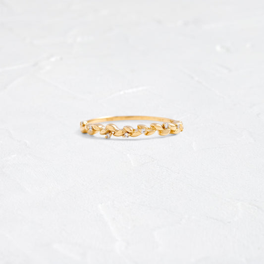 Leaves Petal Dainty- 0.10 CT Round Lab Grown Diamond Wedding Band