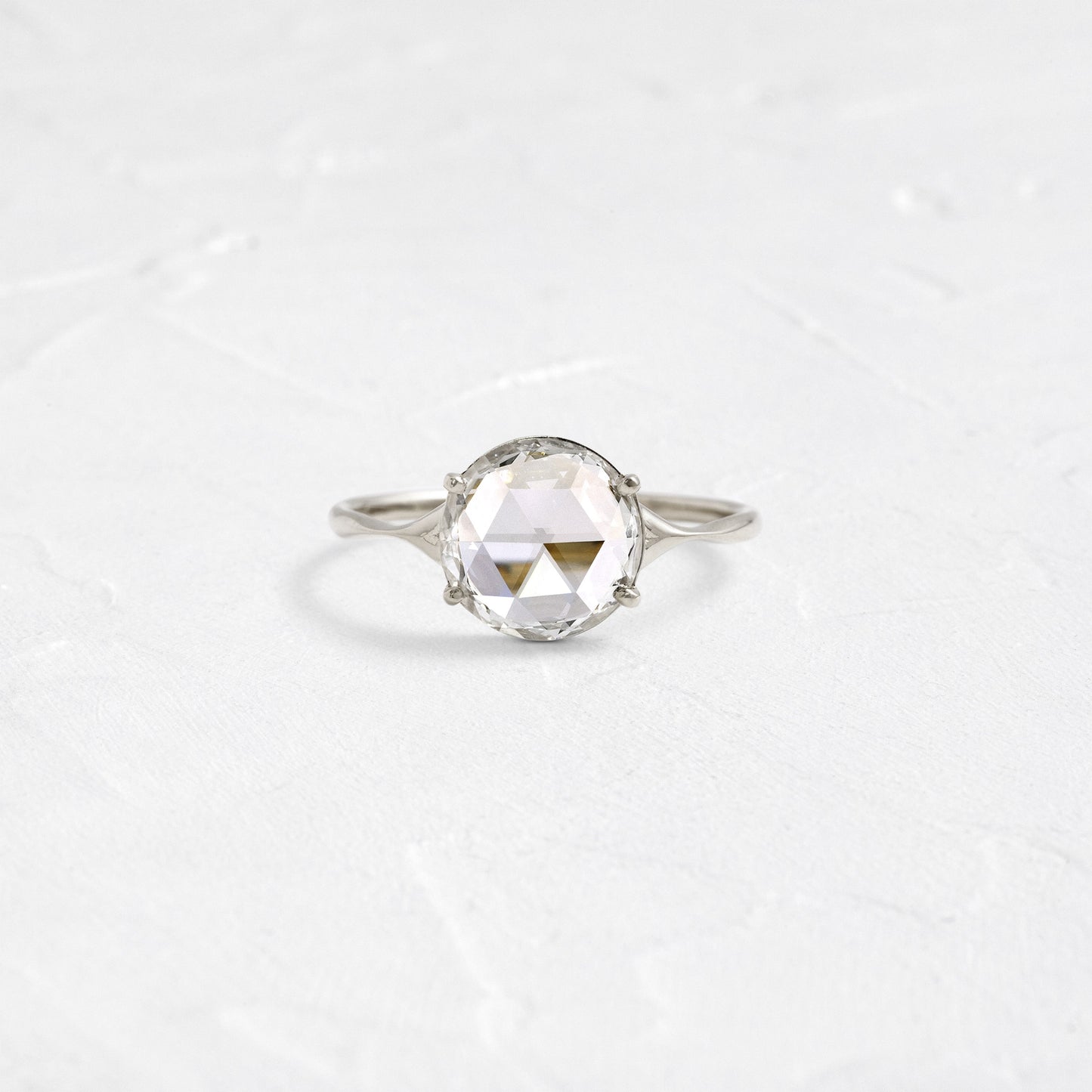 Solitaire-Oval Lab Grown Diamond Engagement Ring